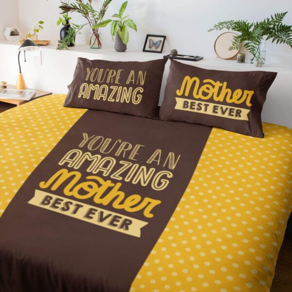 Amazing Mom Ever Brown Bedsheet