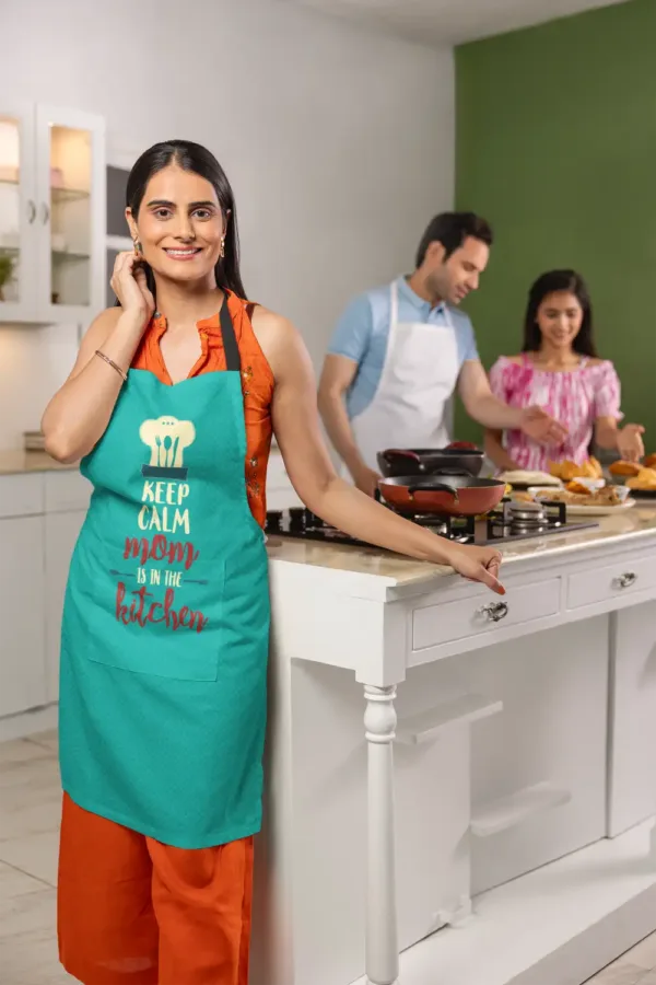 Keep Calm Mom in The Kitchen Apron