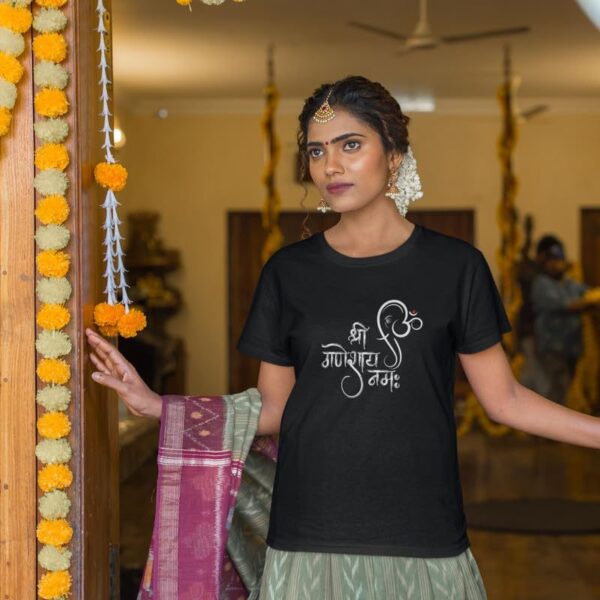 TheYaYaCafe® Ganesh Ji Printed Women's Cotton T-Shirt, Round Neck, Half Sleeve Ganesh Chaturthi T-Shirt for Women