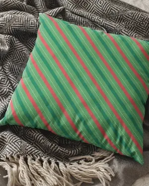 christmas-pattern-cushion
