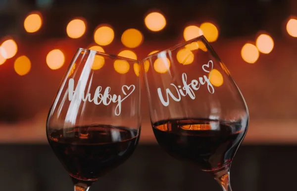 Valentine Gifts Wine & Beer Glass Hubby Wifey Set Of 4 For Couples